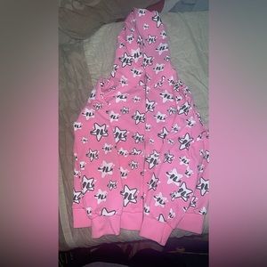 it’s a size XL but its more like a large , asking 100 but willing to negotiate.